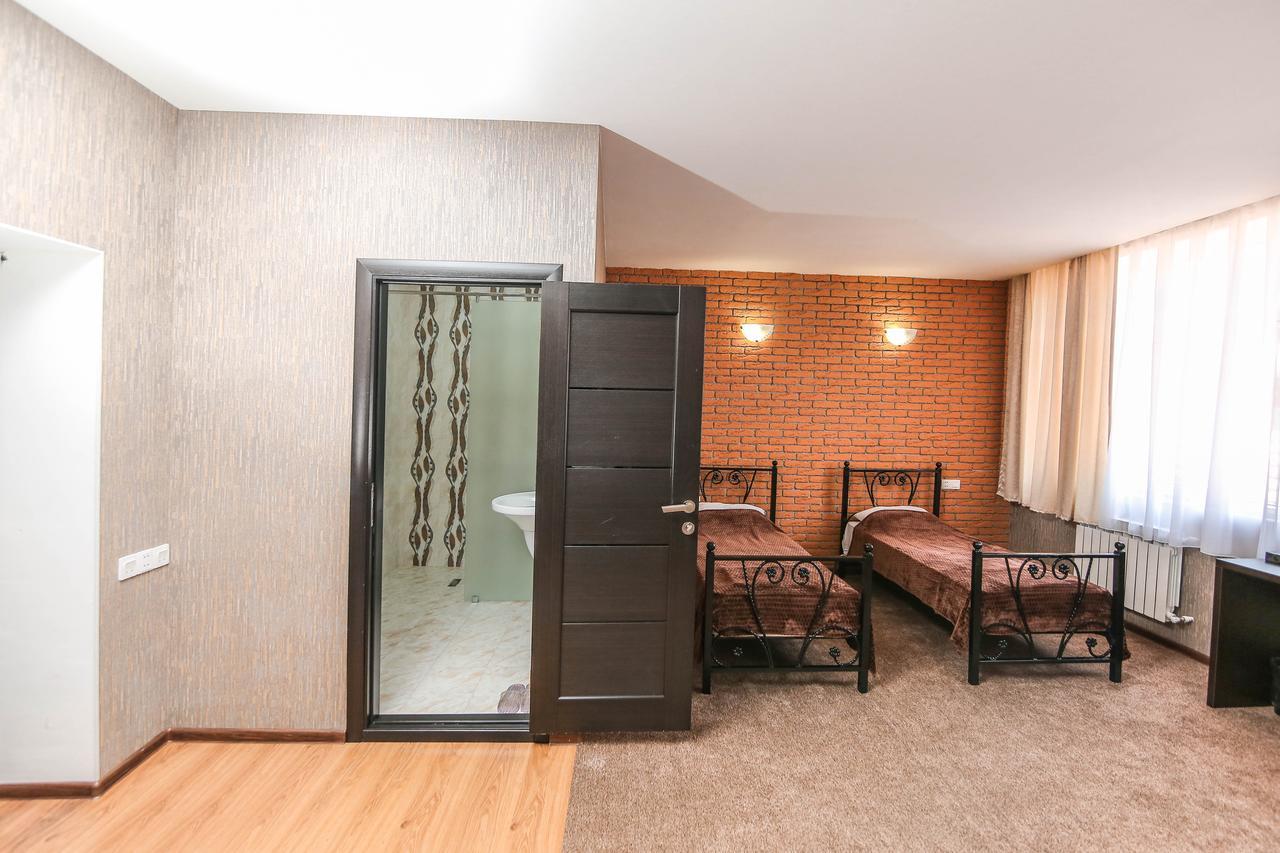 Evim Otel ซาคาทาลา ภายนอก รูปภาพ